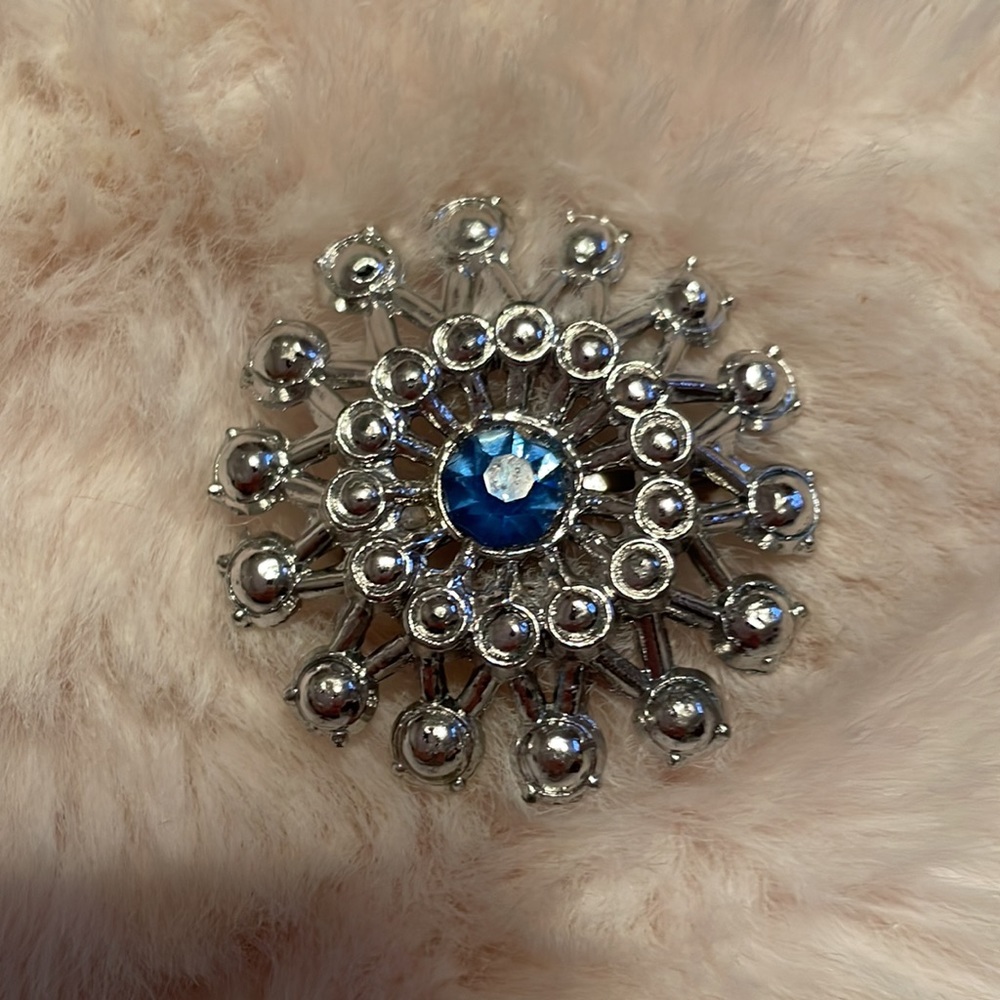 Vintage Silver coloured and blue rhinestone brooch